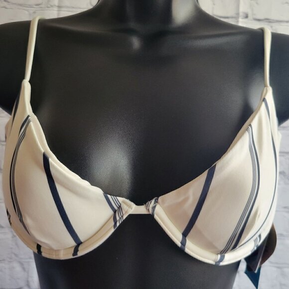 O'Neill Juniors' Classic Stripe Seville Bikini Top - Picture 1 of 6